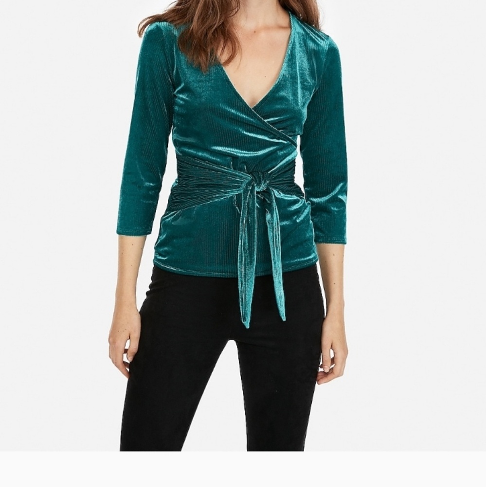 Ribbed Velvet Tee